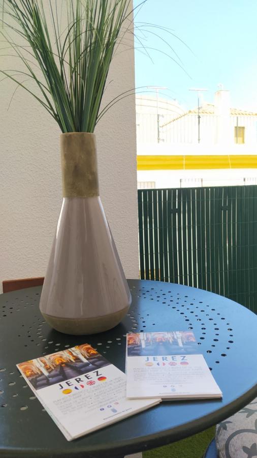 Sherryflat Mérito - Parking Jerez de la Frontera Esterno foto